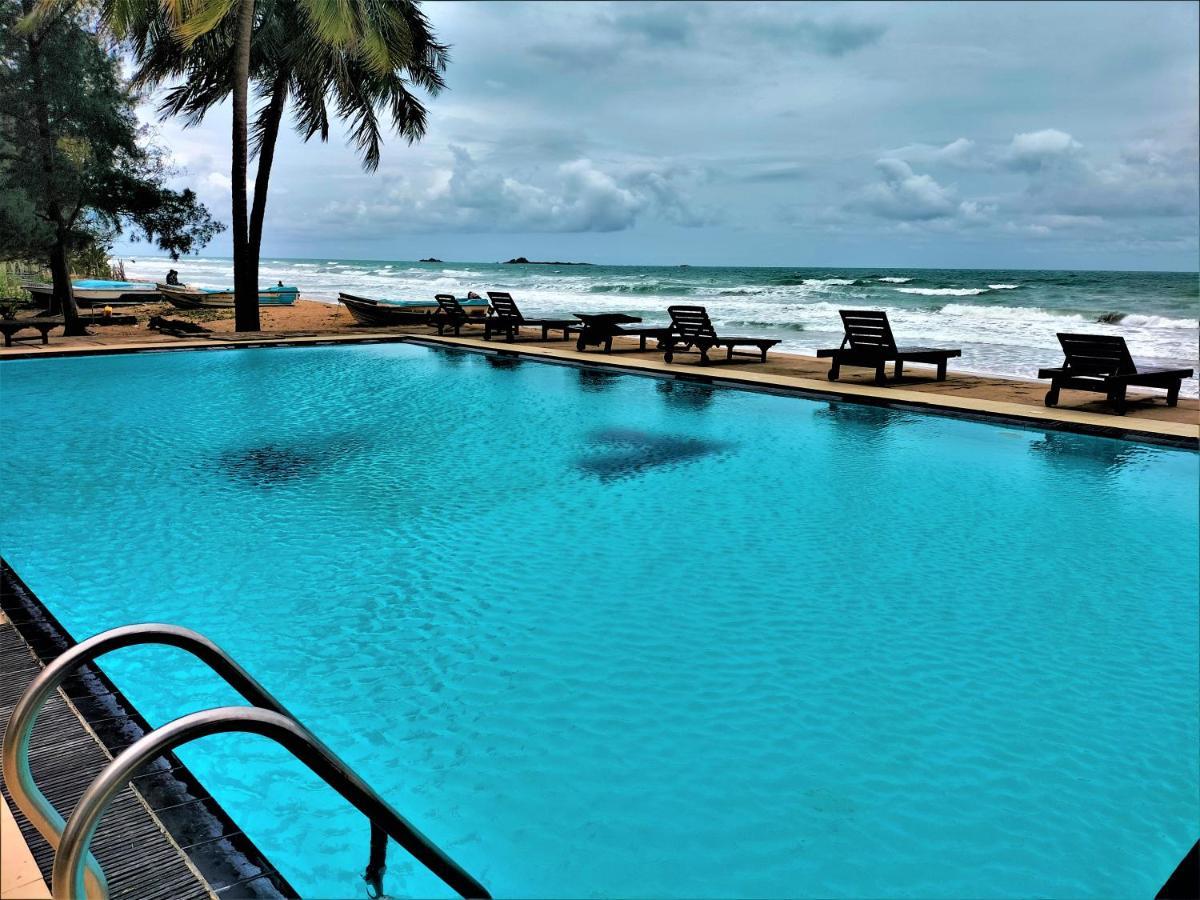 Hotel Coral Bay Trincomalee Exterior foto