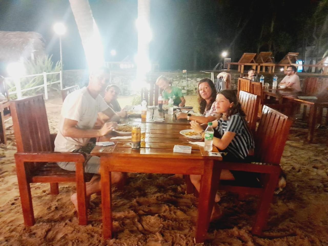 Hotel Coral Bay Trincomalee Exterior foto